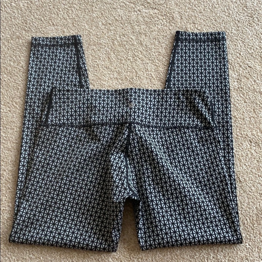Lululemon wunder under